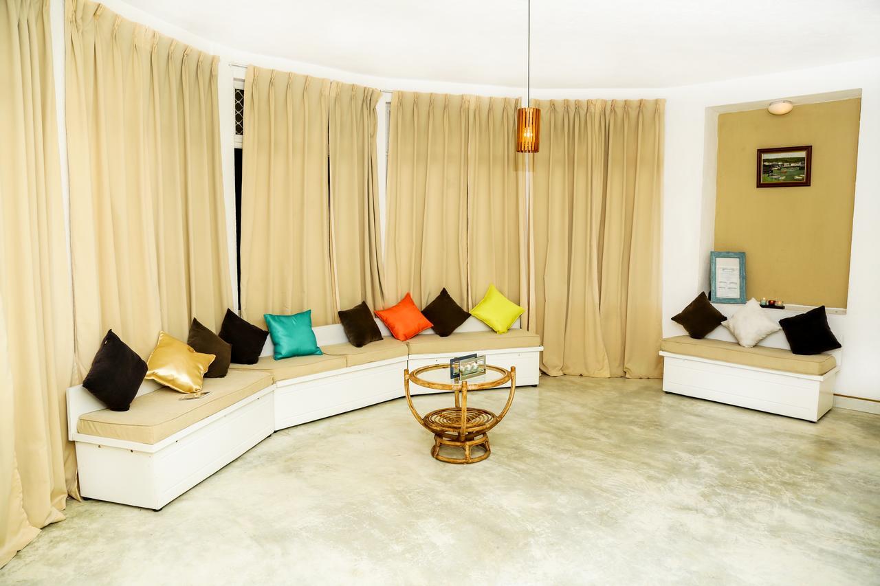 Che'S Villa Kandy Esterno foto